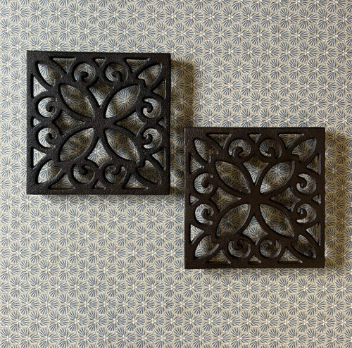 Cast iron square shaped - iron, trivet
