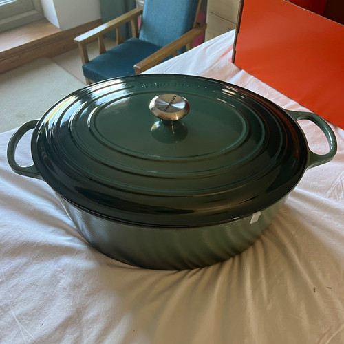 Creuset signature oval cast - creuset,
