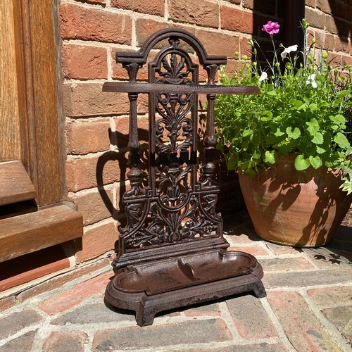 Umbrella stand cast - stand,